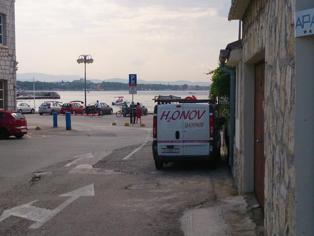 Holiday Home Tonci Vodice Quarto foto